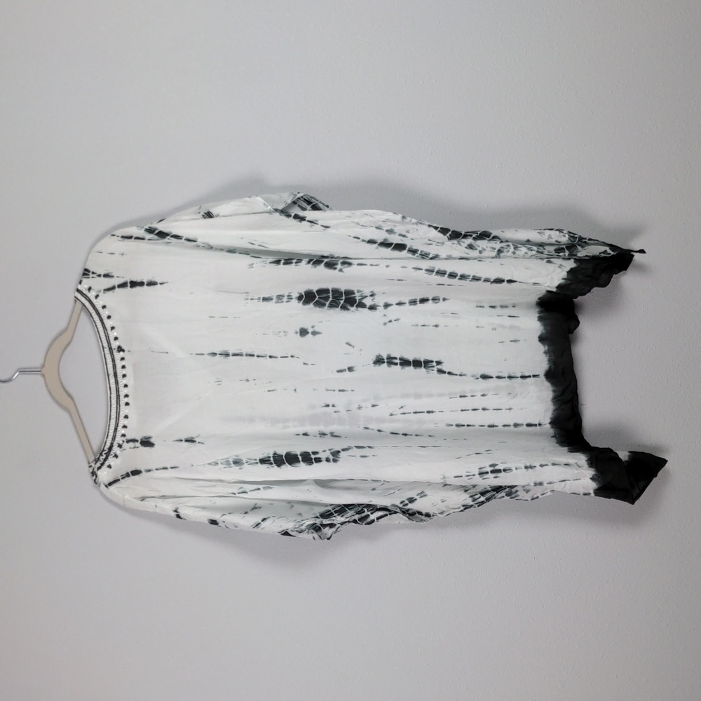 Soft Surroundings Tie-Dye Beaded Kimono Shawl Black White Size Medium - Picture 8 of 10